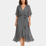 Carmen | Robe en chiffon avec décolleté en V