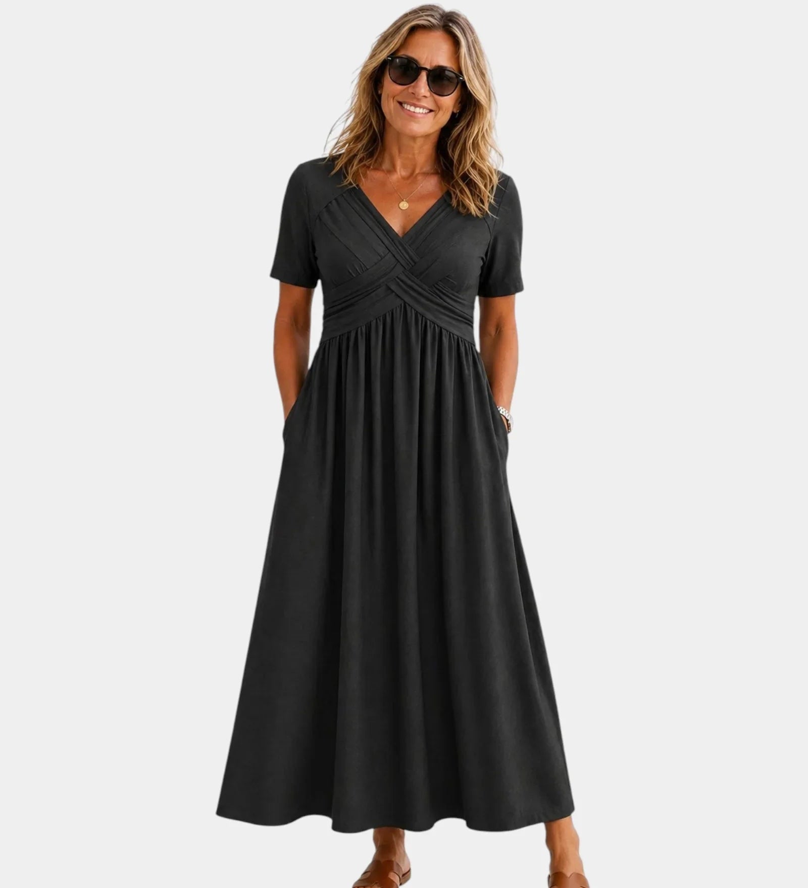 Adriennette | Robe avec décolleté en V croisé et poches