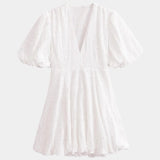 Anastasie | Robe mini brodées à manches volantées