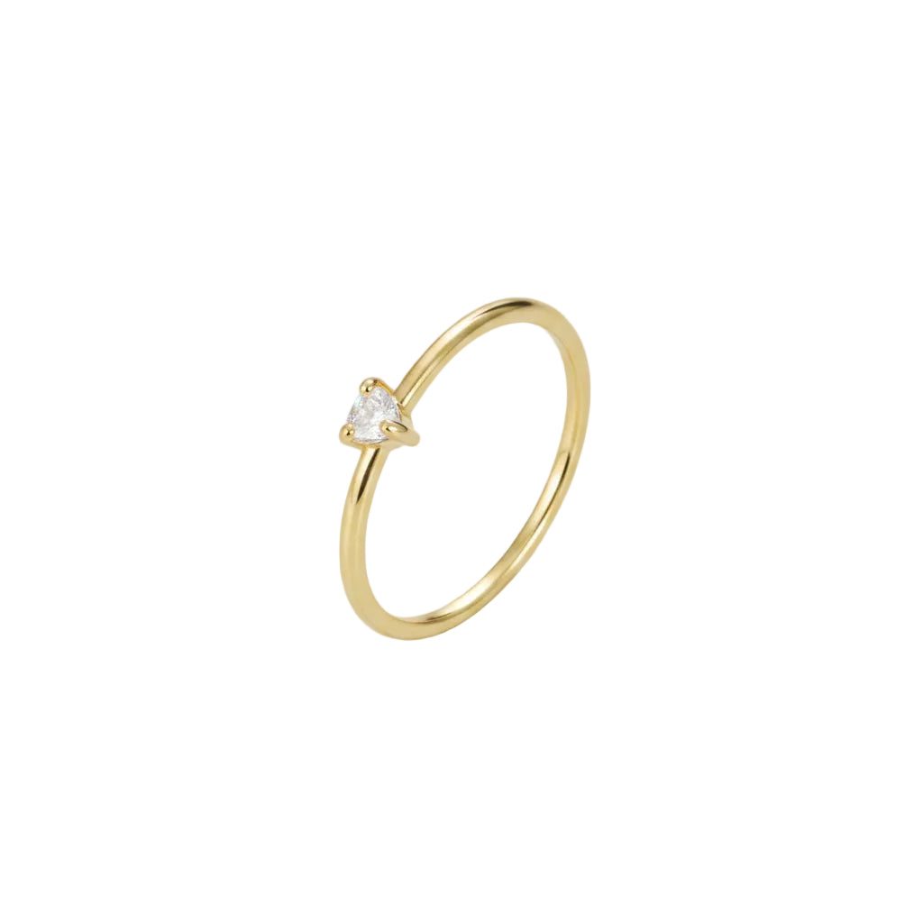Leonie | Une simple bague en or avec une surface lisse